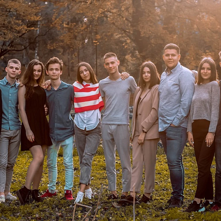 Crafting Effective Contractor Policies in HR Systems